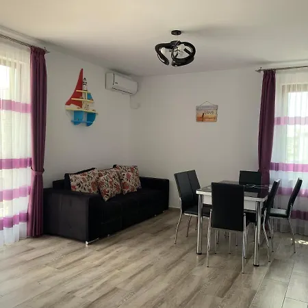 아파트 Apartament 1 Mamaia Nord Kazeboo Beach Năvodari