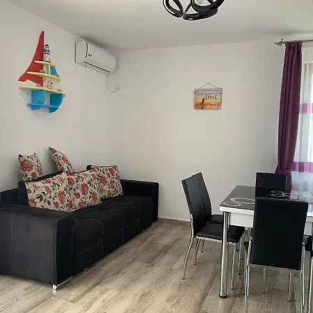 아파트 Apartament 1 Mamaia Nord Kazeboo Beach