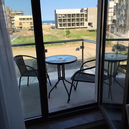 아파트 Apartament 1 Mamaia Nord Kazeboo Beach Năvodari